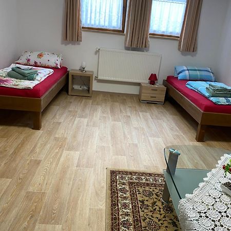 Ferienwohnung Eibenweg Gebsattel エクステリア 写真